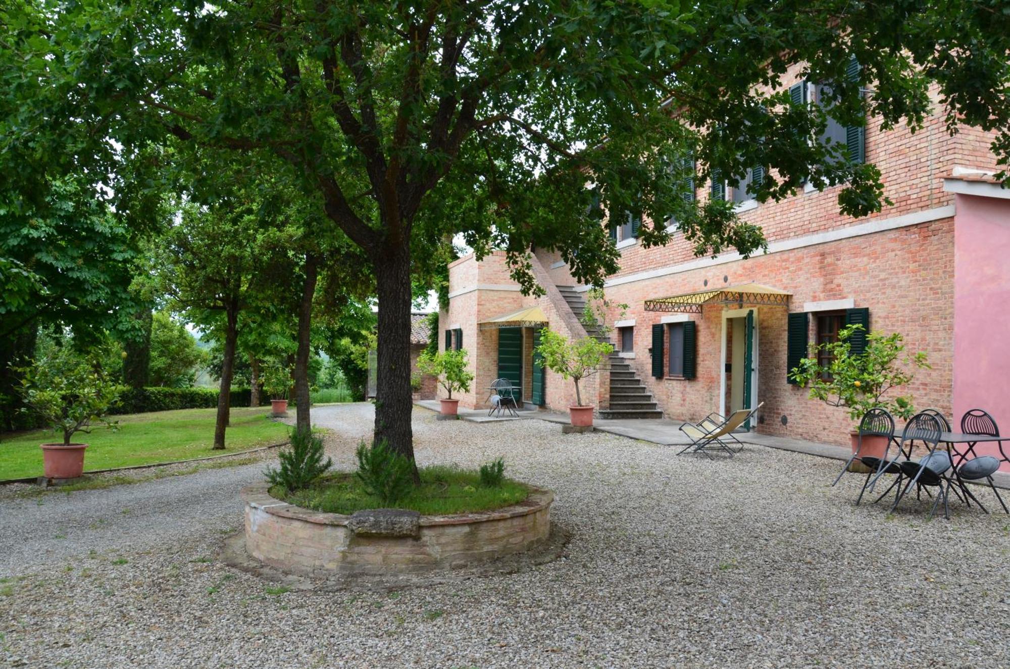 Agriturismo Sant'Alfredo Monteroni dʼArbia Eksteriør bilde