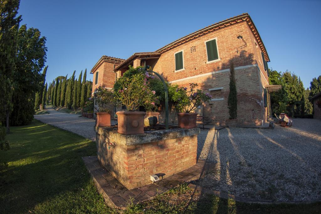 Agriturismo Sant'Alfredo Monteroni dʼArbia Eksteriør bilde