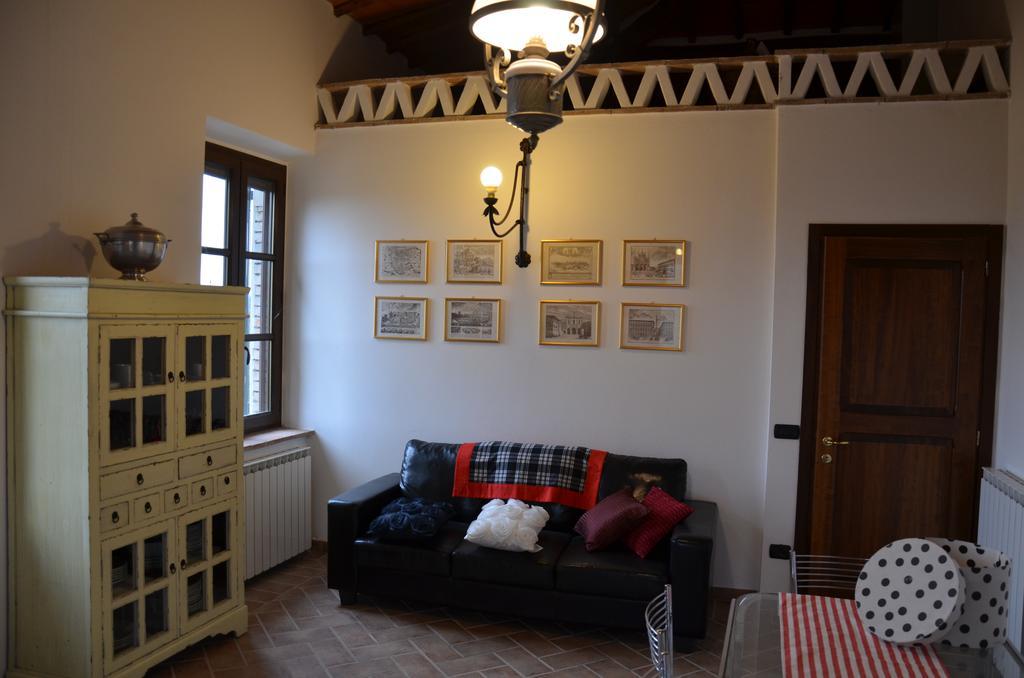 Agriturismo Sant'Alfredo Monteroni dʼArbia Rom bilde