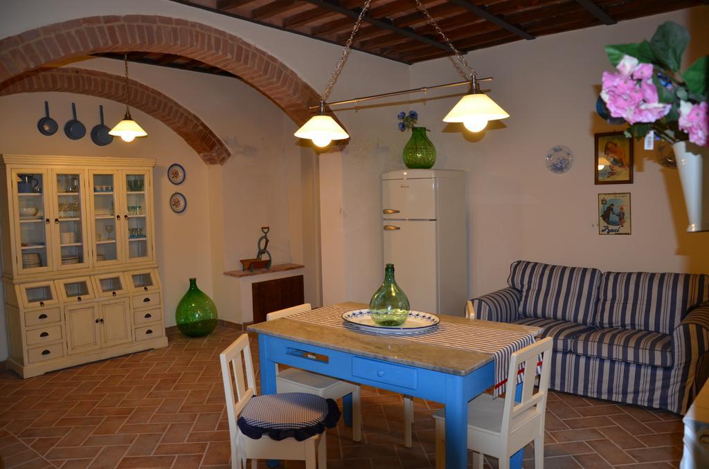 Agriturismo Sant'Alfredo Monteroni dʼArbia Eksteriør bilde